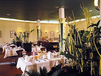 Hotel Mercure Centre Gare 4*